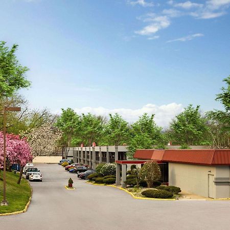 Days Inn By Wyndham Pottstown Exteriér fotografie