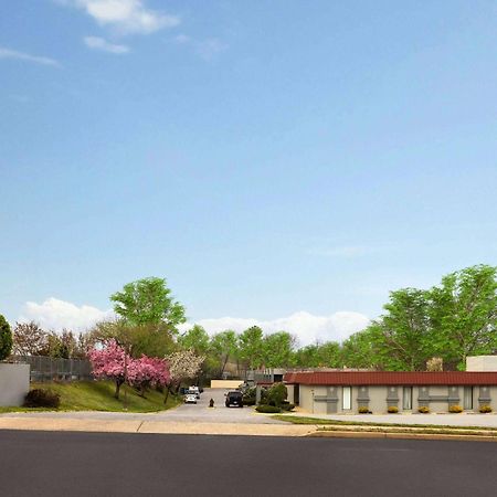 Days Inn By Wyndham Pottstown Exteriér fotografie