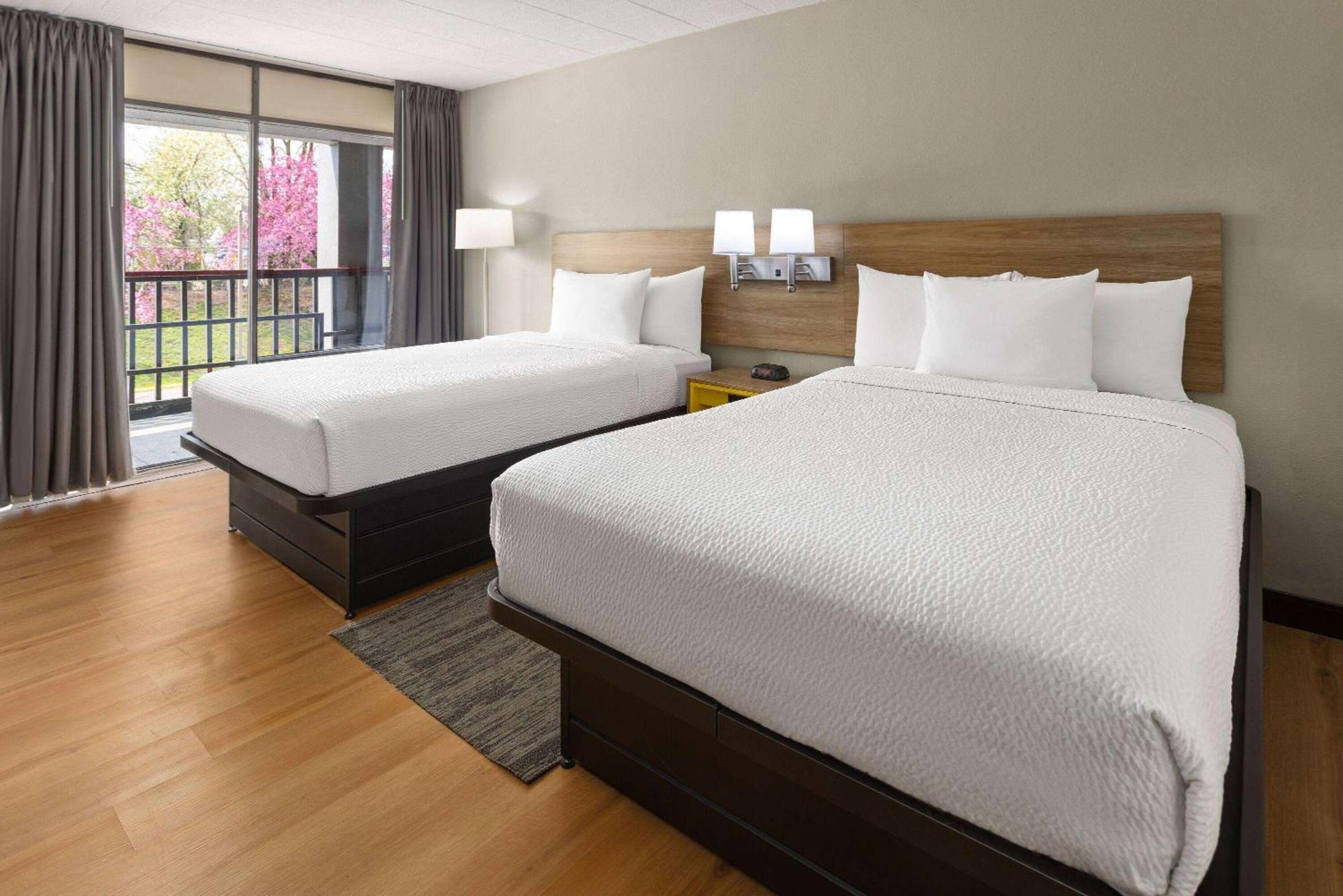 Days Inn By Wyndham Pottstown Exteriér fotografie