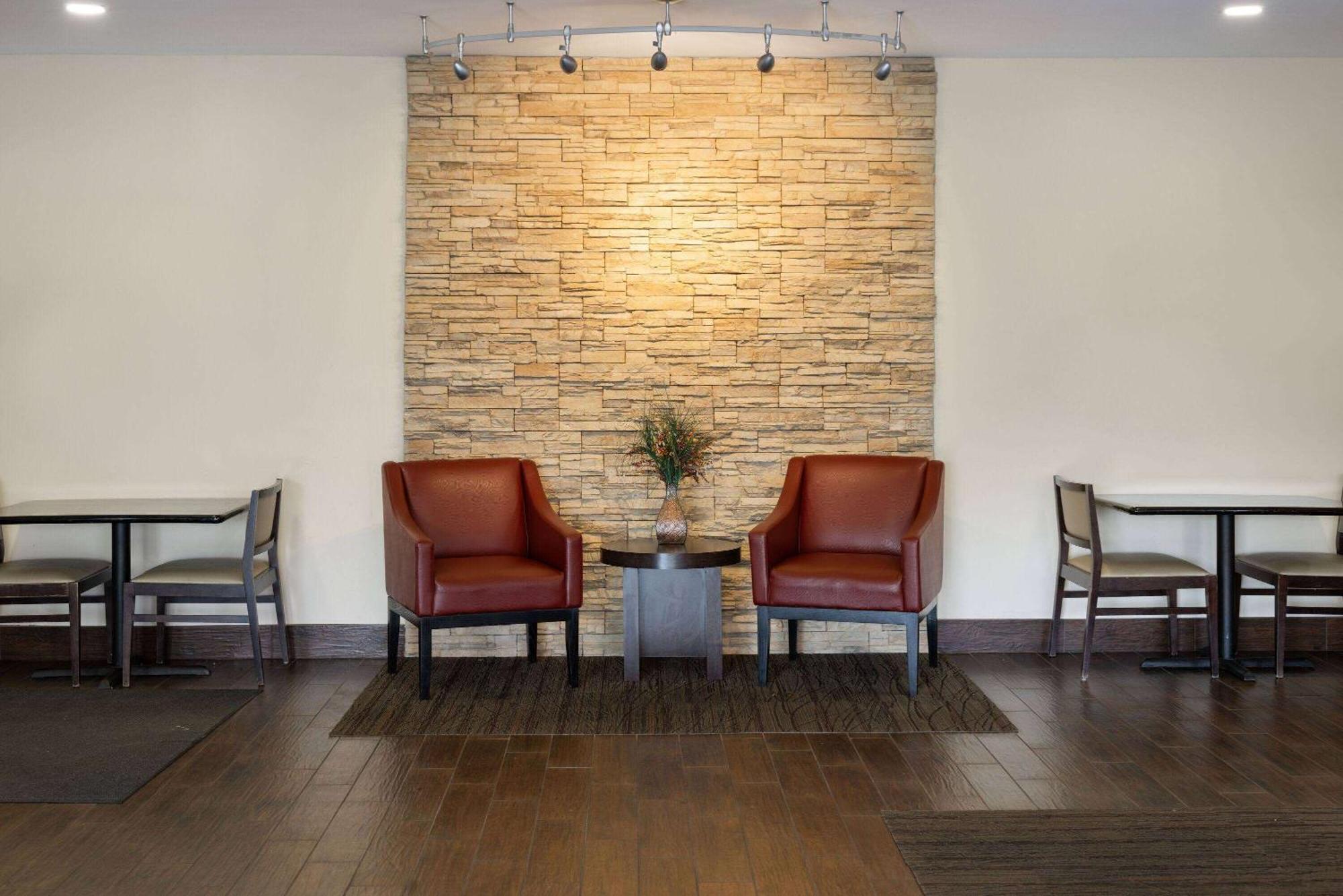 Days Inn By Wyndham Pottstown Exteriér fotografie